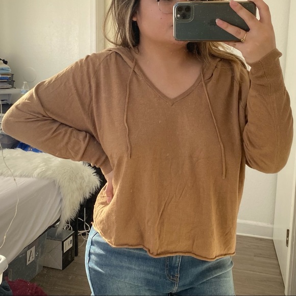 Tops - V Neck Light Thin Hoodie Medium